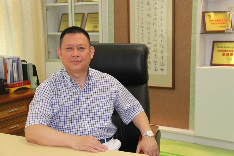 董事長:李成功 (2).jpg 董事長:李成功 (2).jpg